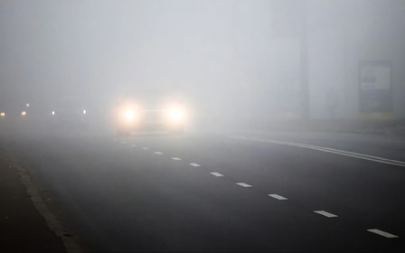 Як поводитись на дорозі в туман?