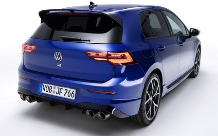 За 4,7 секунды до сотни. Volkswagen показал новый Golf R