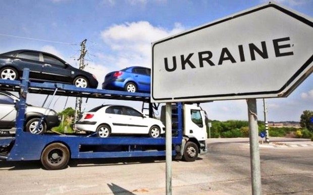 За полгода украинцы импортировали машин почти на $1 млрд