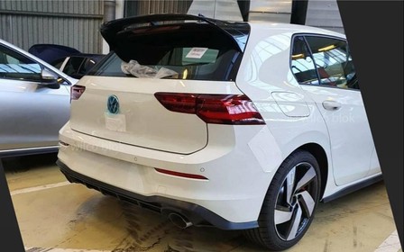 «Заряженных» Volkswagen Golf будет пять! Какой выбрать?