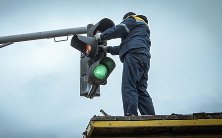 «Жовта тема»: чи є насправді план відмінити один із сигналів світлофора?