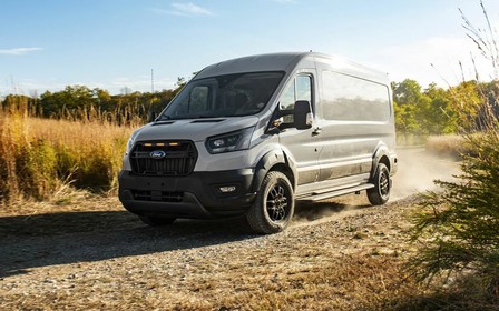 Живи де хочеш! Ford підготував позашляховий будинок на базі Transit