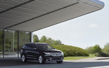 Живым не возьмешь! Volvo начала выпуск бронированных XC90