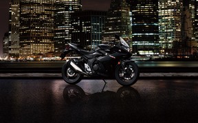 Suzuki GSX Suzuki GSX