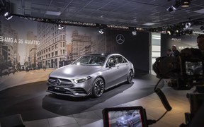 Mercedes-Benz Mercedes-Benz