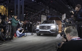 Mercedes-Benz Mercedes-Benz