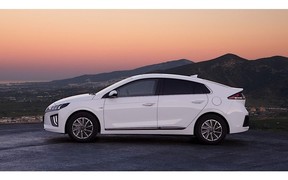 Hyundai Ioniq Hyundai Ioniq