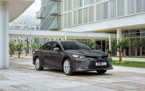 Camry_Hybrid_ext