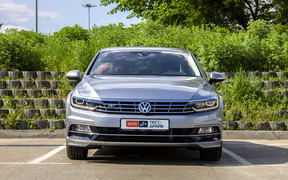 VW Passat exterior