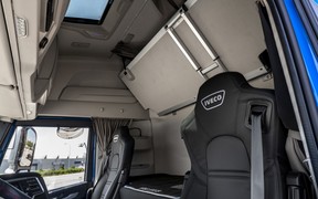 Iveco S-Way int