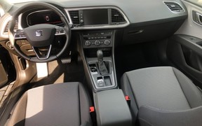 SEAT Leon SEAT Leon