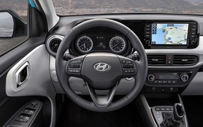 Hyundai i10 in Hyundai i10 in