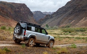 Land Rover Defender