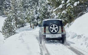 Land Rover Defender