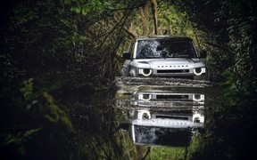 Land Rover Defender Land Rover Defender