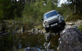 Land Rover Defender Land Rover Defender