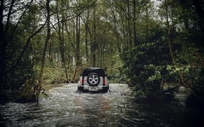 Land Rover Defender Land Rover Defender