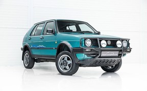 VW Golf Country