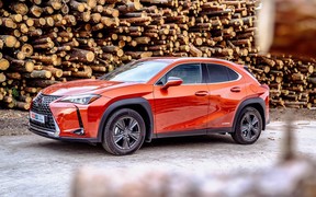 Lexus UX_ext