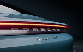 Porsche T4S