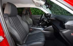 Peugeot 2008 int Peugeot 2008 int