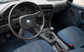BMW e30 int