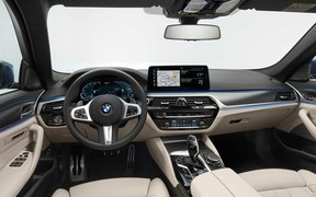 BMW 5-Series ин