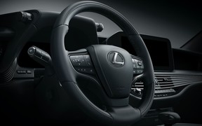 Lexus LS ин