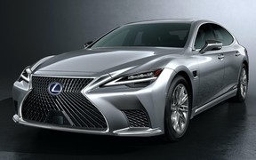 Lexus LS