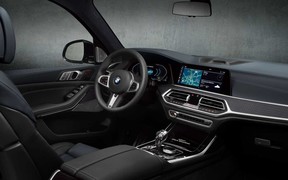 BMW X7 Dark Int