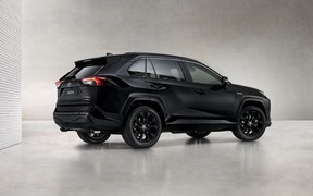 Toyota RAV4 Black Edition