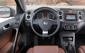 Volkswagen Tiguan 1 int