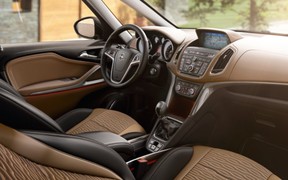 Opel Zafira Tourer int Opel Zafira Tourer int