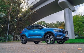 XC40_ext