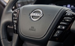 Nissan Armada ин