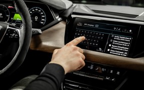 Audi e-tron GT ин ин Audi e-tron GT ин ин