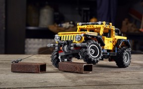 Jeep Wrangler LEGO