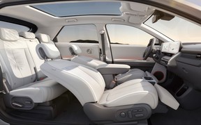 Ioniq 5 ин Ioniq 5 ин