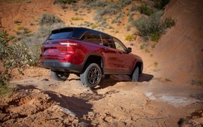 Grand Cherokee Trailhawk Grand Cherokee Trailhawk