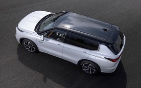 Outlander PHEV Outlander PHEV