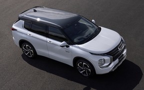 Outlander PHEV Outlander PHEV