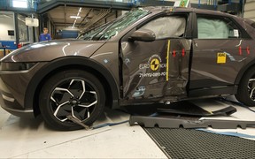 Ioniq 5 crash Ioniq 5 crash