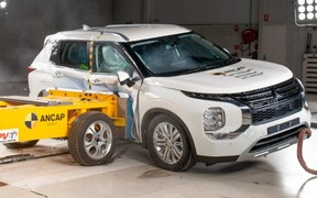 Mitsubishi Outlander КРАШ Mitsubishi Outlander КРАШ