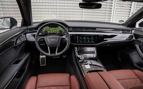 Audi A8 fl int