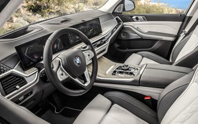 BMW X7 int