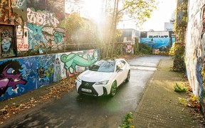 Lexus UX fl