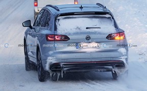 VW Touareg spy