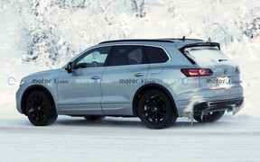 VW Touareg spy