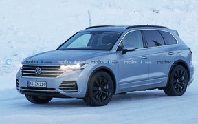 VW Touareg spy