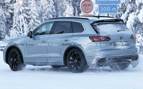 VW Touareg spy